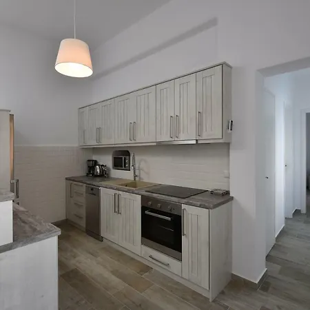 Nisides Villa *